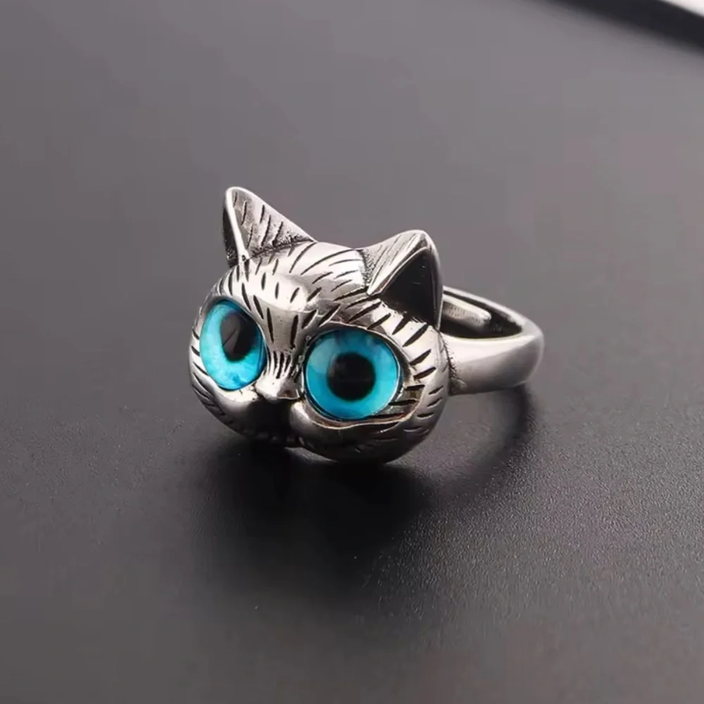 Silver cat blue eyes adjustable size Band Ring